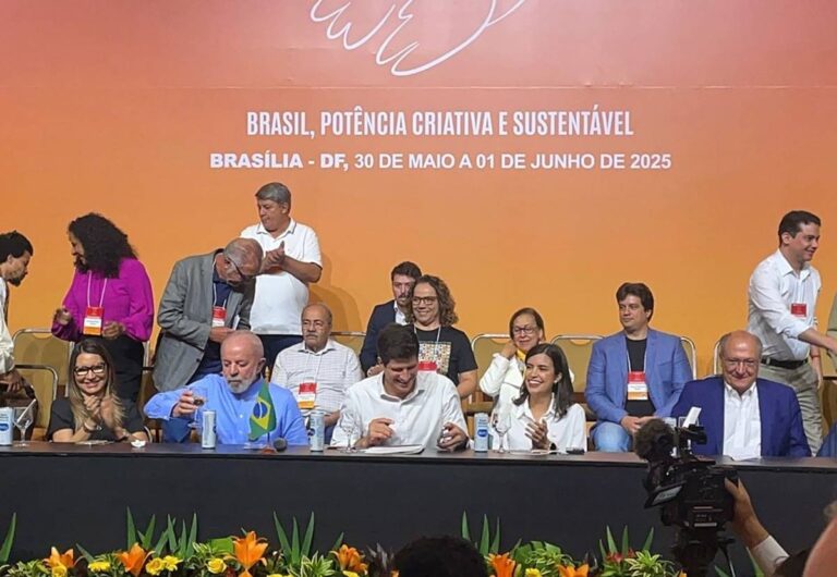 A Alckmin e João Campos, Lula diz que relação com PSB é “umbilical” a-alckmin-e-joao-campos,-lula-diz-que-relacao-com-psb-e-“umbilical”