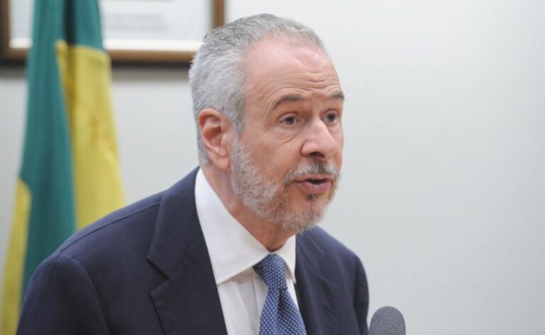 Em carta, presidente da COP30 cobra planos climáticos e defende o Pix em-carta,-presidente-da-cop30-cobra-planos-climaticos-e-defende-o-pix