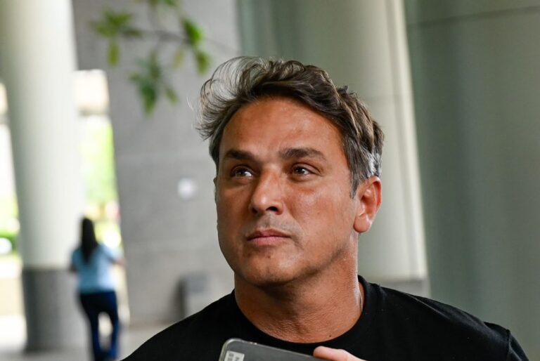 Zucco pede para visitar Bolsonaro na prisão e alega laços de amizade zucco-pede-para-visitar-bolsonaro-na-prisao-e-alega-lacos-de-amizade
